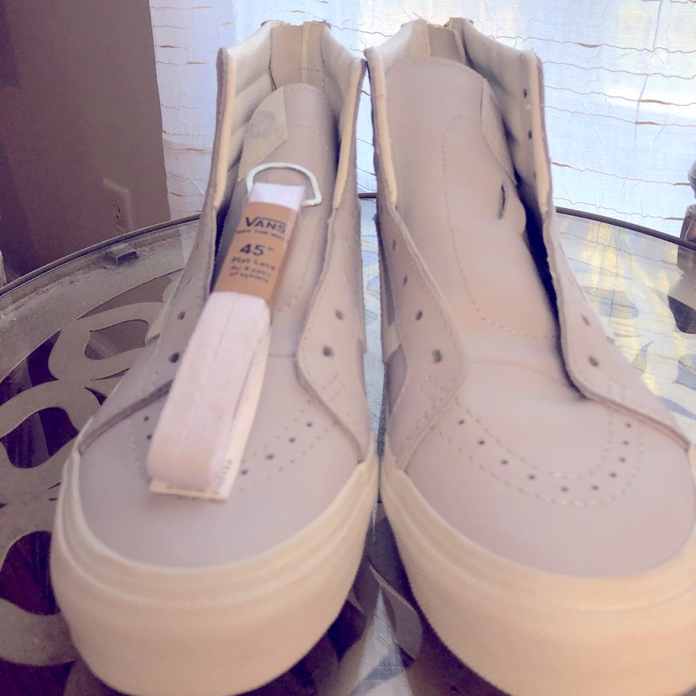 Vans Leather Sk8-Hi’s Women’s Size 6.5 Zip-Up